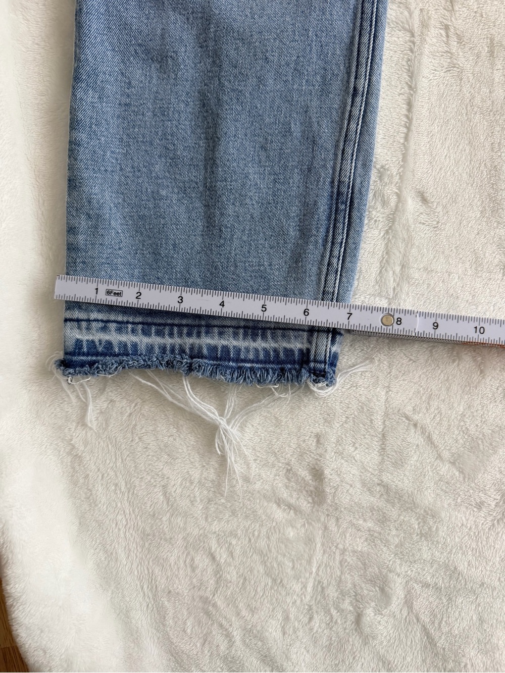 Abercrombie & Fitch Ankle Straight-Leg Ultra High Rise Jeans - Picture 7 of 9